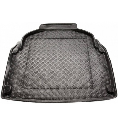 Protector maletero P.E. Mercedes W212 E - CLASS Limousine with a plastic filler located behind the back seats (2009 - 2016)
