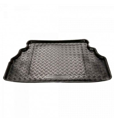 Protector maletero P.E. Suzuki SWIFT II Sedan (1989 ? 2004)